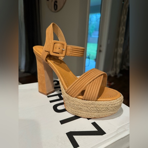 SCHUTZ Heels 🤎 - Picture 2 of 14